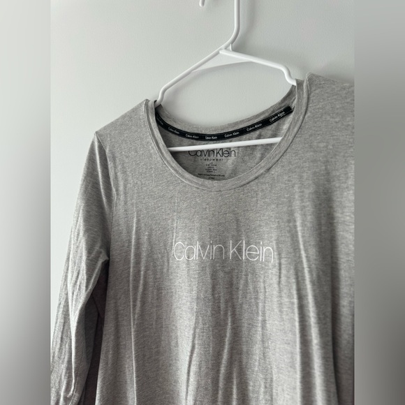 Calvin Klein Long-sleeve Lounge Top - Picture 2 of 4